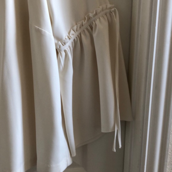 Lane Bryant Cream Top with Bell Sleeves. 14/16. - Picture 4 of 8